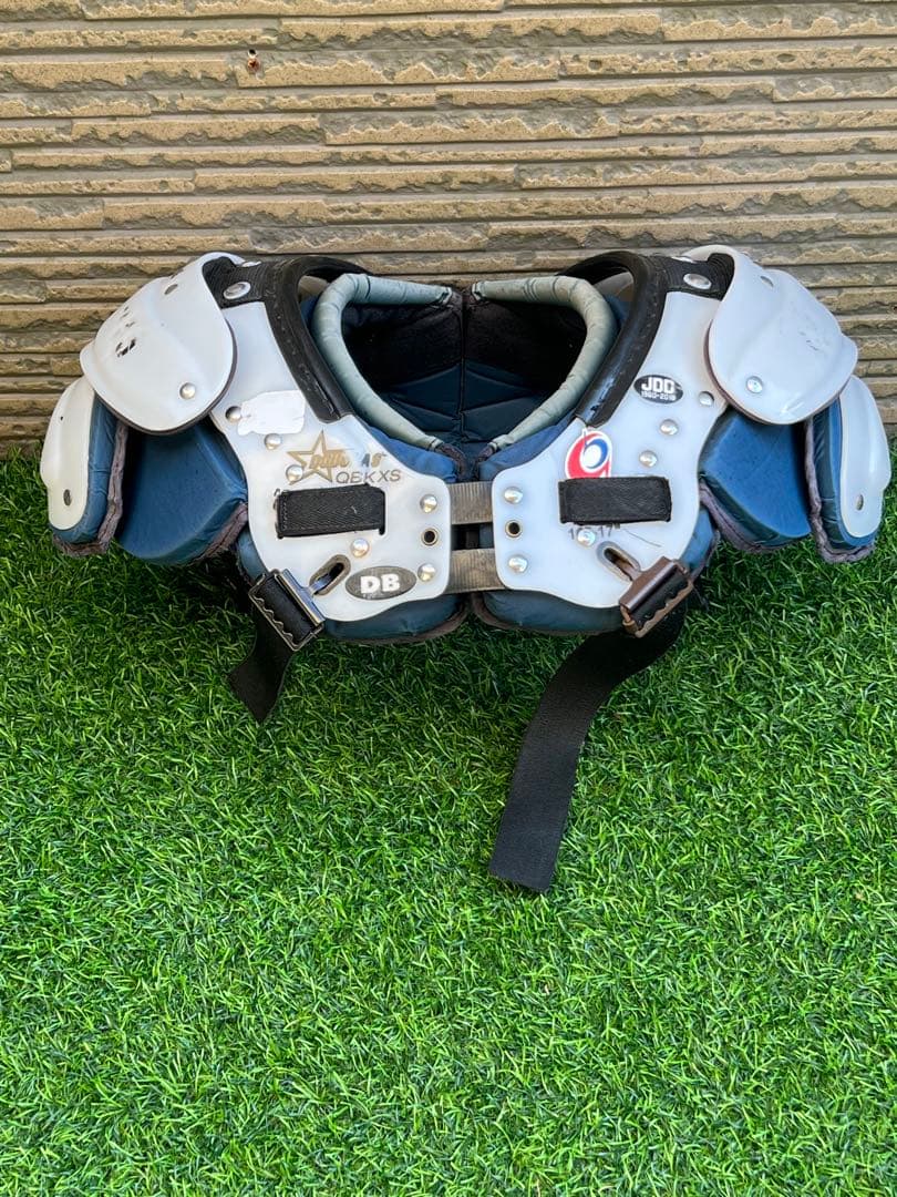 アメリカンフットボール　ダグラス　QBK XS DB