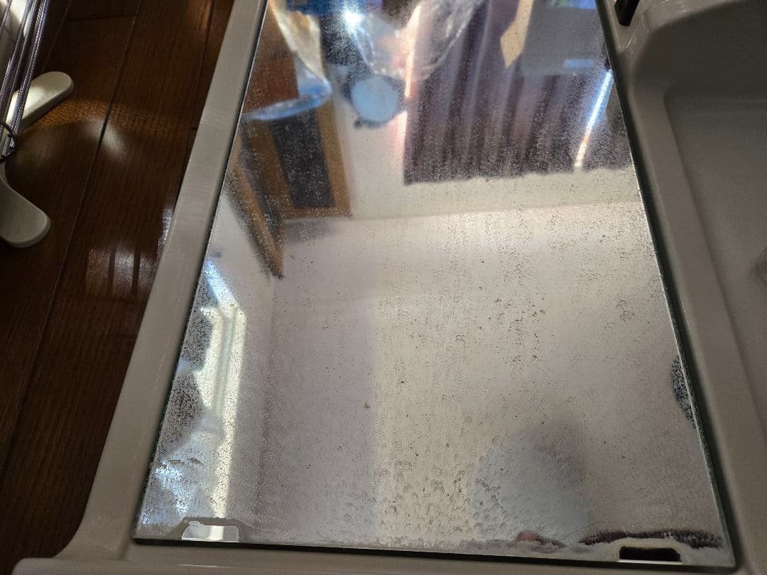 LIXIL YR-612G 本体のみ　ミラー部分おまけ　浴室キャビネット　棚