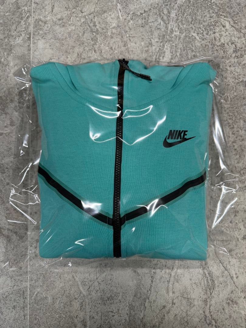 Nike テックフリース　上下セット　Ｓ　セントラルシー着用モデル