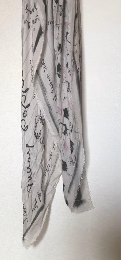 Faliero Sarai disney コラボレーションストール
