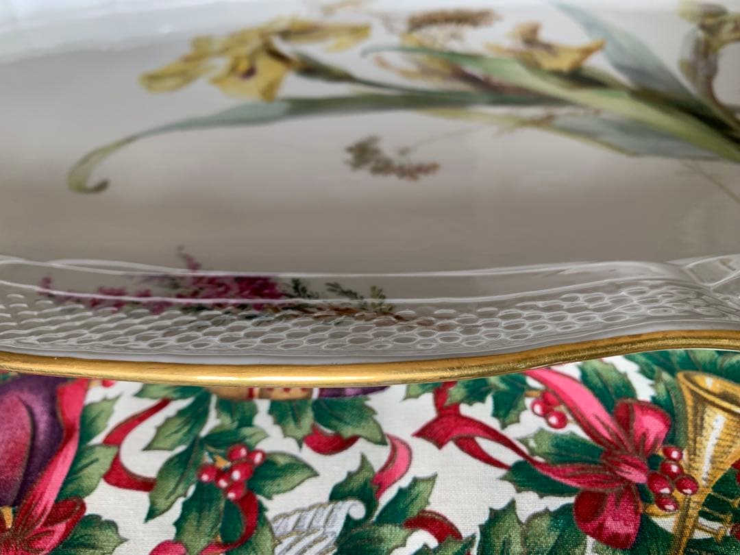 ボタン剣マイセンのオーバル大皿(約60cmX約29cm)