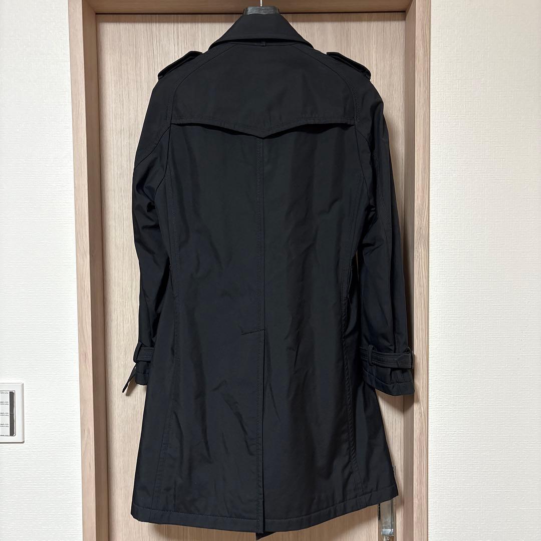 ブラック ダブルブレスト トレンチコート