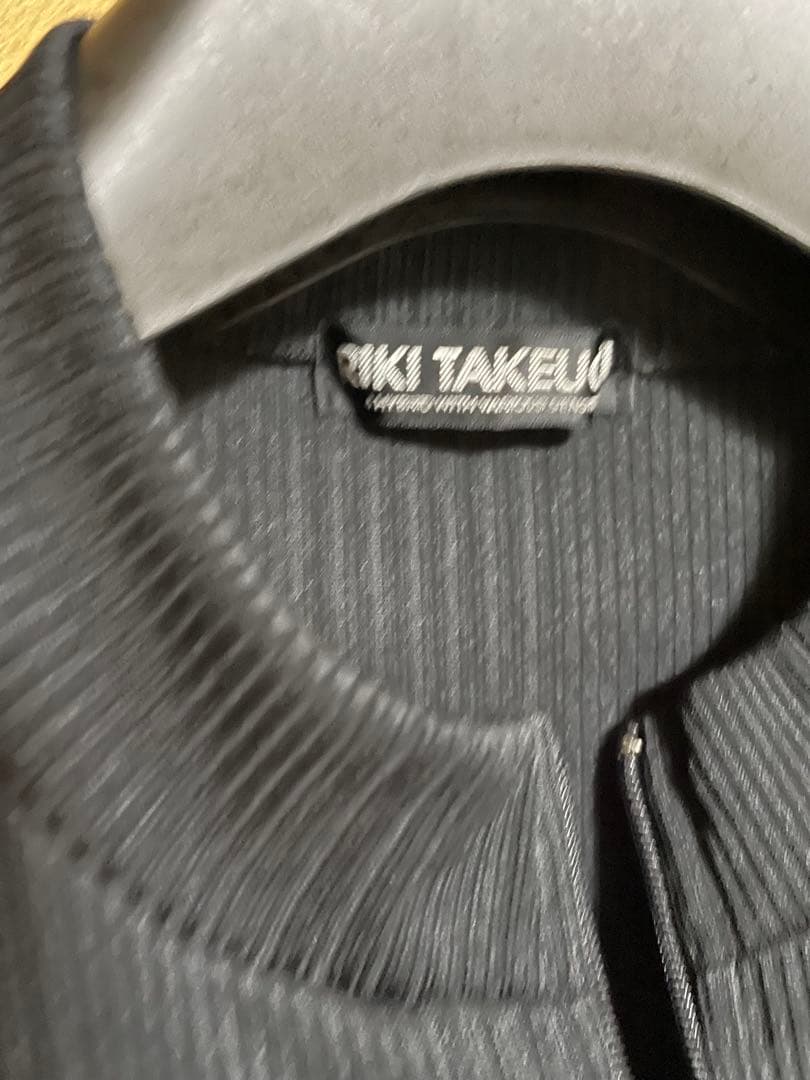 RIKI TAKEUCHIブラック長袖カットソー