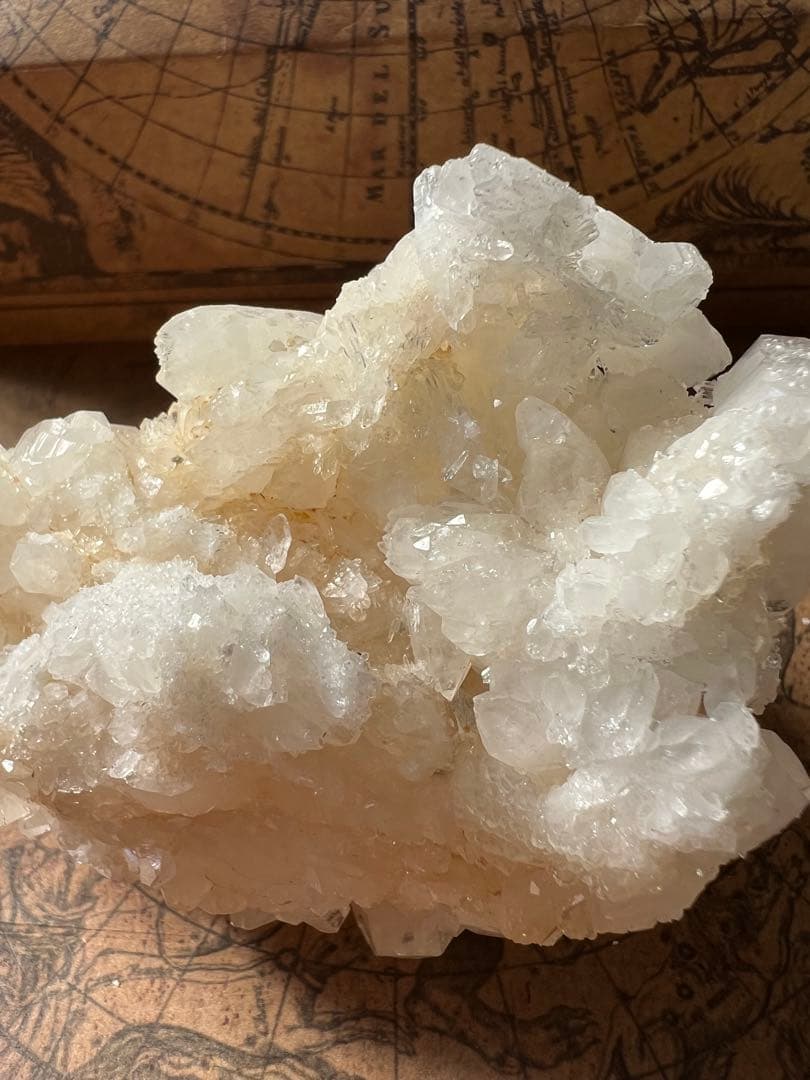 龍脈の精髄 宮崎県産水晶クラスター 龍脈と癒しの光※保護猫活動支援