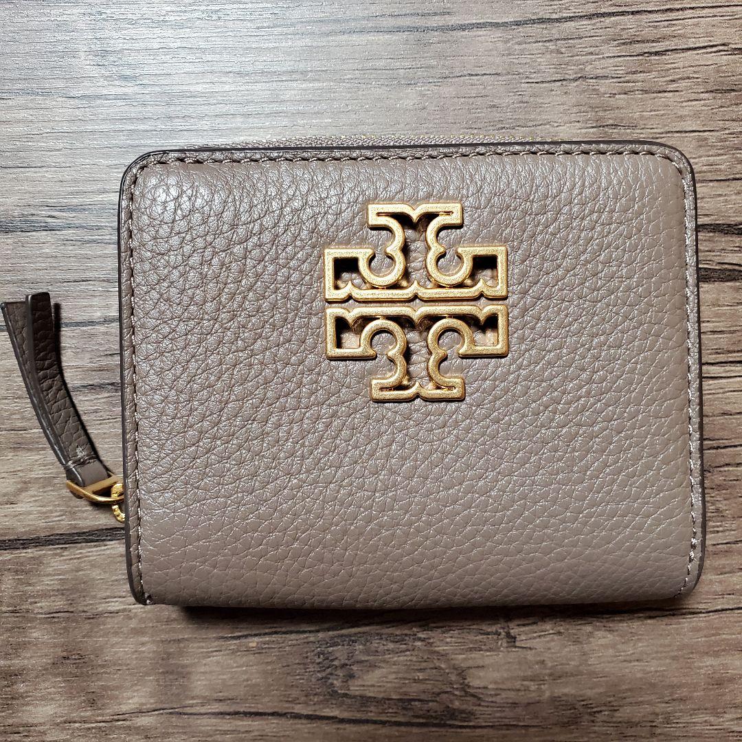 【美品】トリーバーチ 二つ折り財布 グレージュ