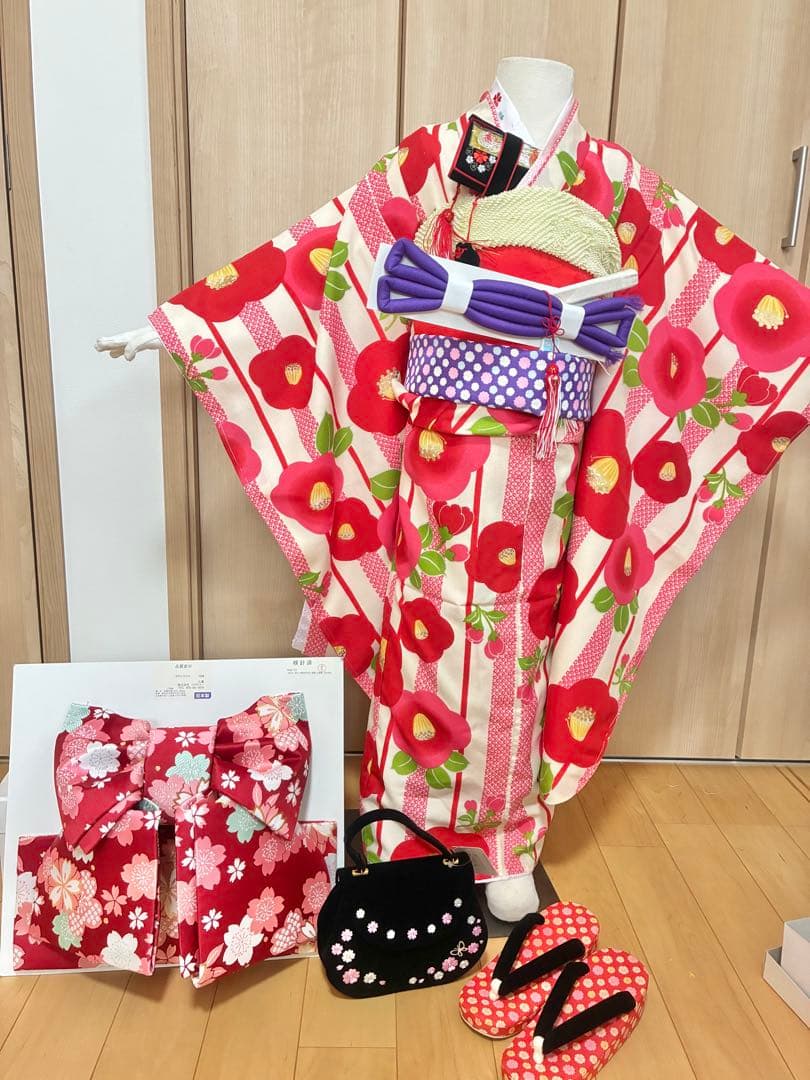 新品未使用　　乙葉、小町キッス　ブランド　七歳七五三 女の子 着物 フルセット