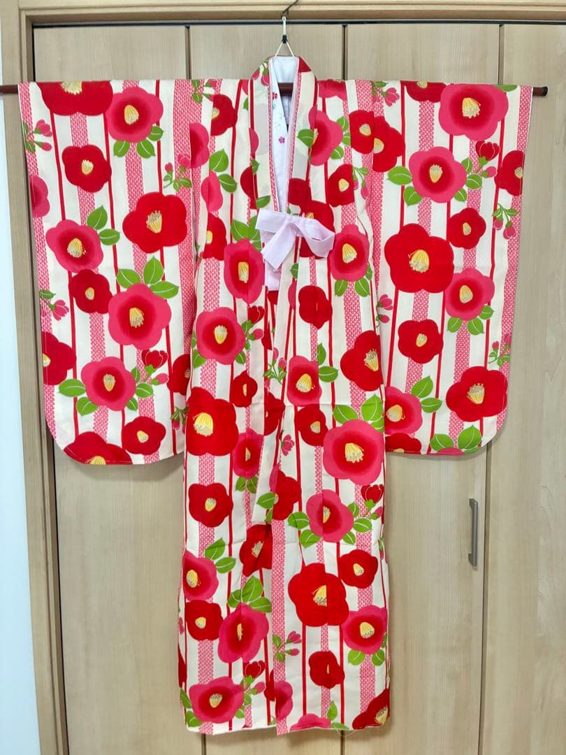 新品未使用　　乙葉、小町キッス　ブランド　七歳七五三 女の子 着物 フルセット