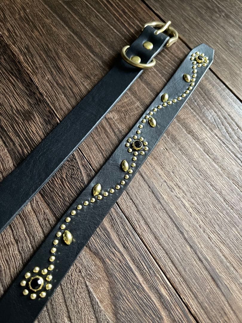 オーダー品スタッズナローロングベルト24㎜　 真鍮　フラワー　HTC CALEE