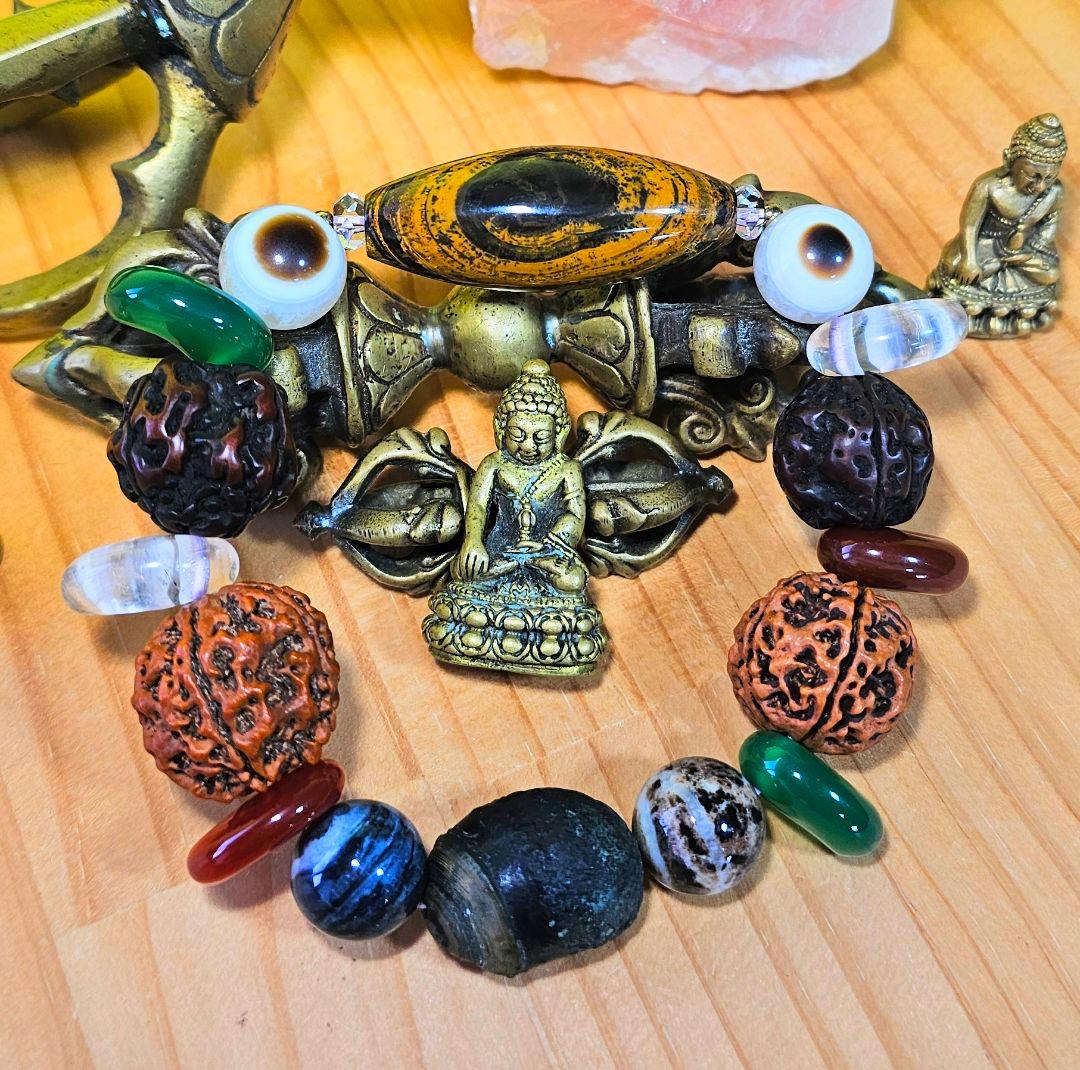 あらゆる邪気や魔を払う‼️九眼頁岩石のブレス