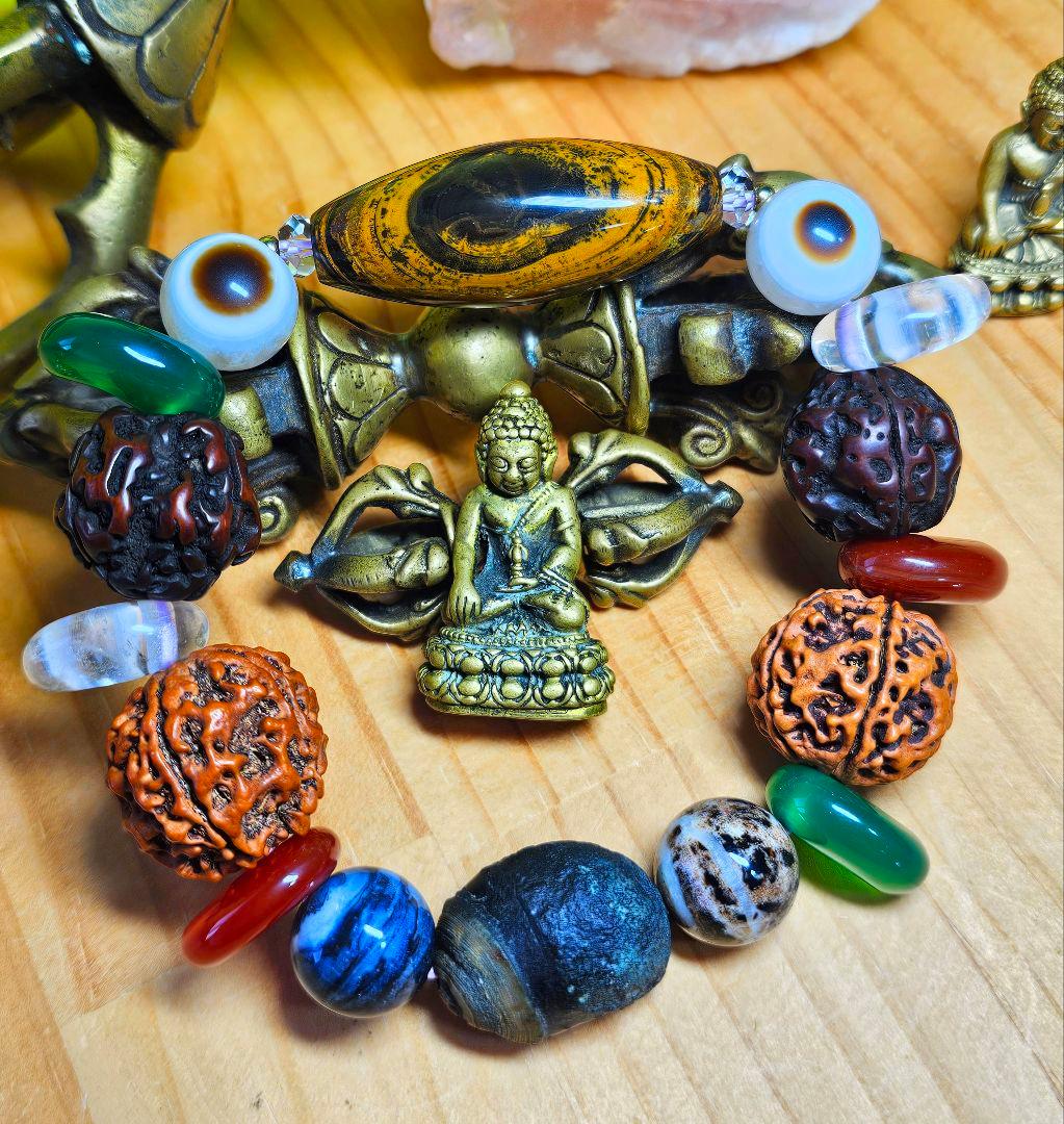 あらゆる邪気や魔を払う‼️九眼頁岩石のブレス