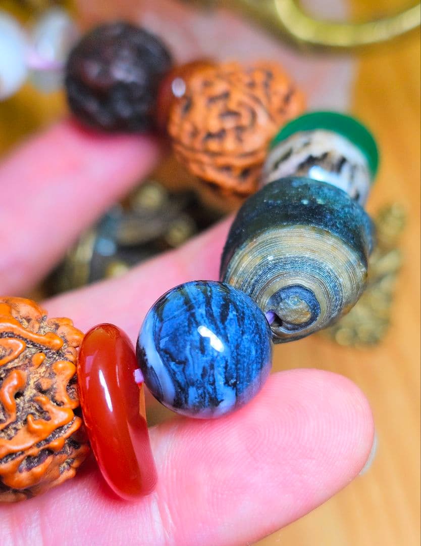 あらゆる邪気や魔を払う‼️九眼頁岩石のブレス