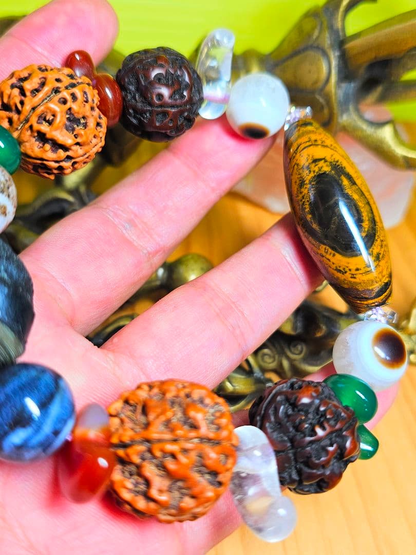 あらゆる邪気や魔を払う‼️九眼頁岩石のブレス