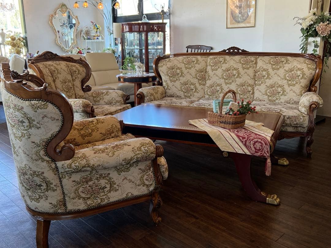 k075 クラシカルなゴブラン織りソファセット 3人掛けソファ・アームチェア2台