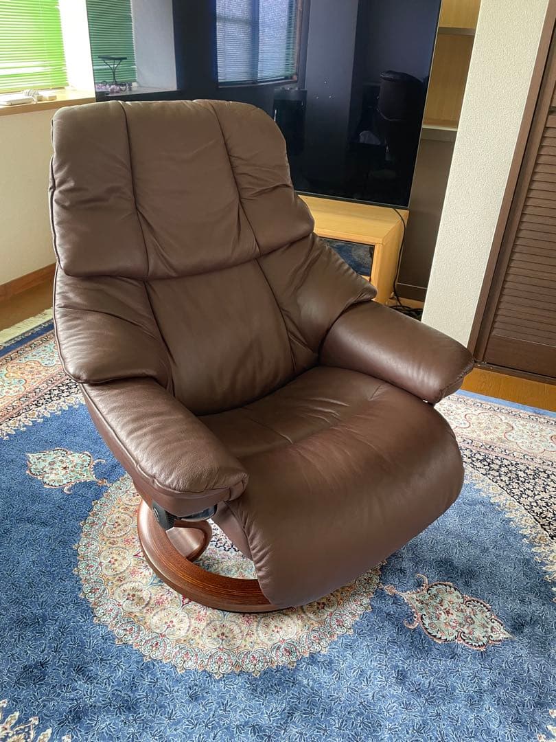 さ*に様 エコーネス　ストレスレスチェア　レノ　ノブレス革　約45万