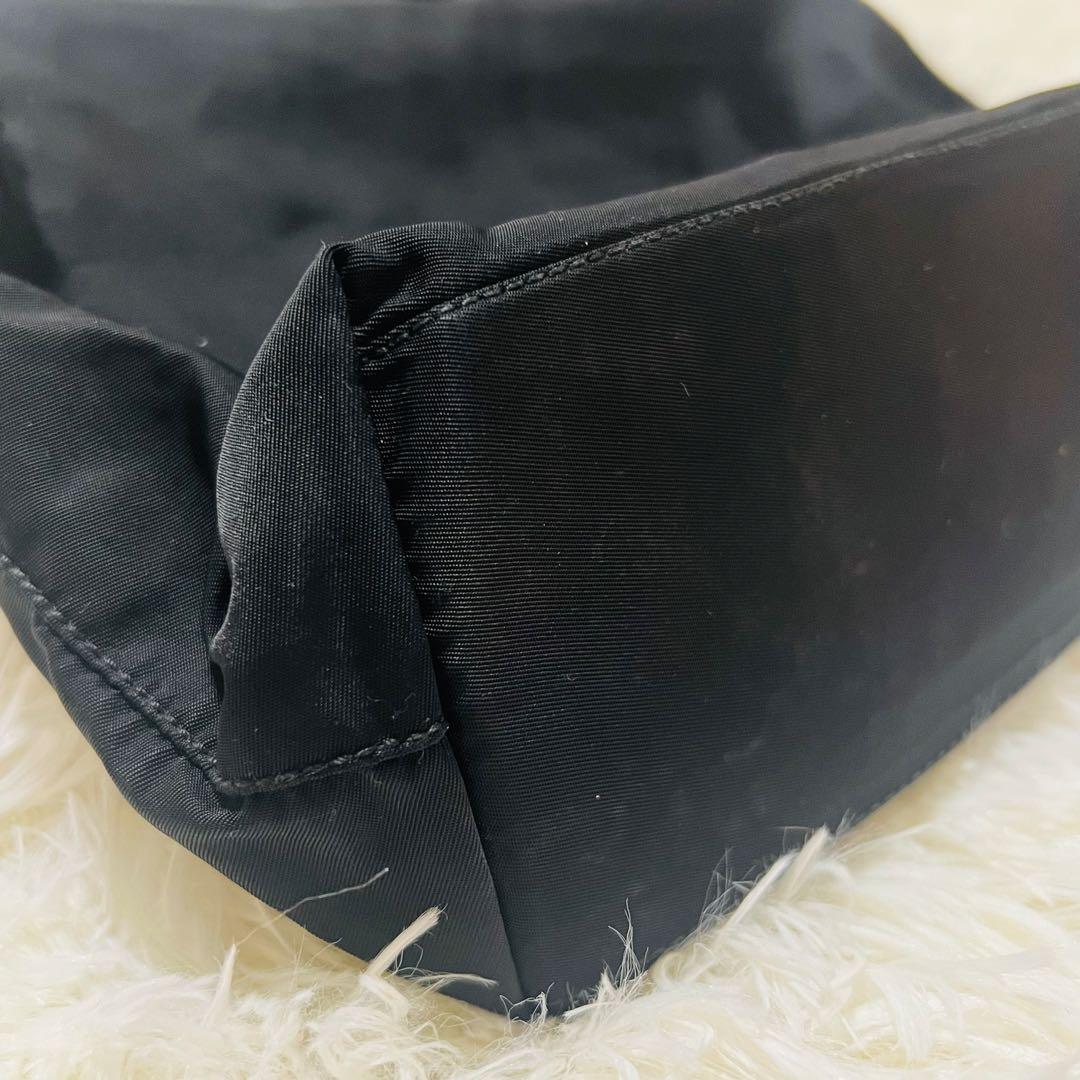 PRADA ナイロン トートバッグ ブラック 三角ロゴ　イタリア製