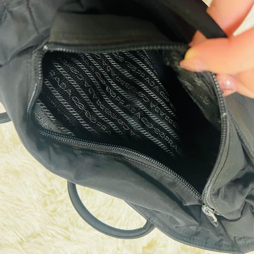 PRADA ナイロン トートバッグ ブラック 三角ロゴ　イタリア製