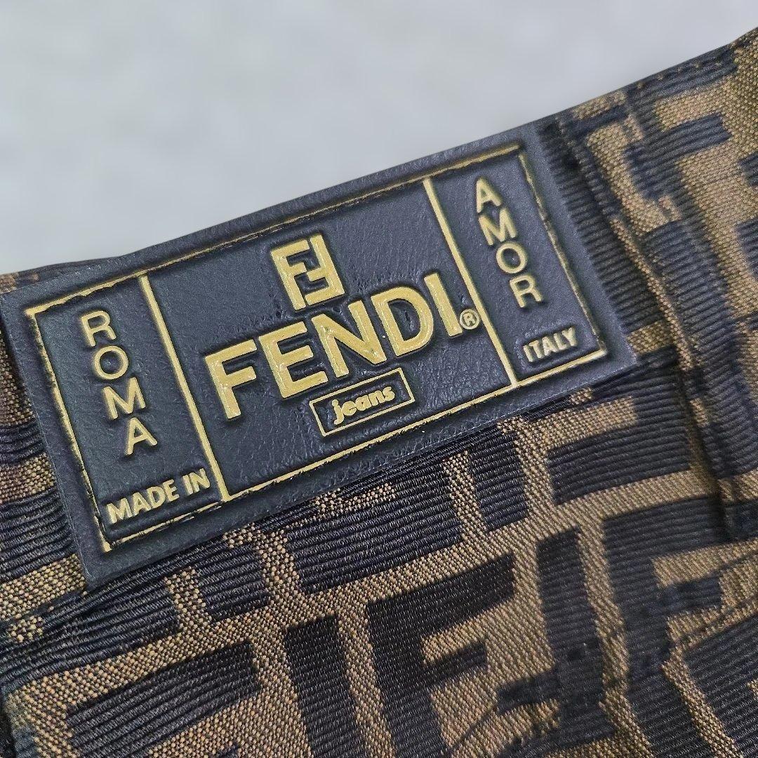 美品　FENDI 　フェンディ ズッカ柄タイトスカート　26インチ