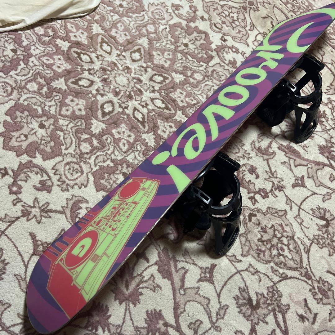 美品 子供 レディース 138.5cm バイン付 スノーボード2点セット