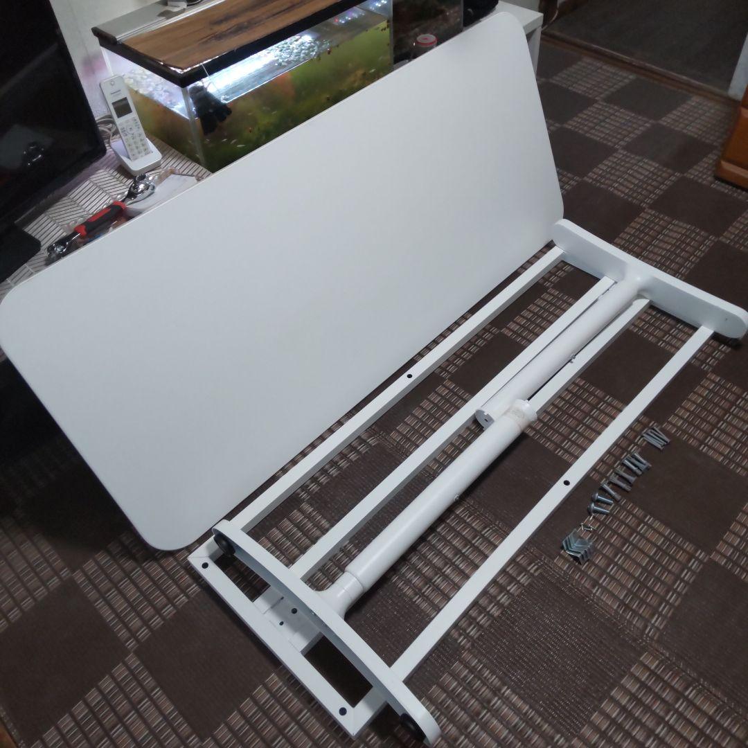 IKEA 上下伸縮テーブルBEKANTと椅子