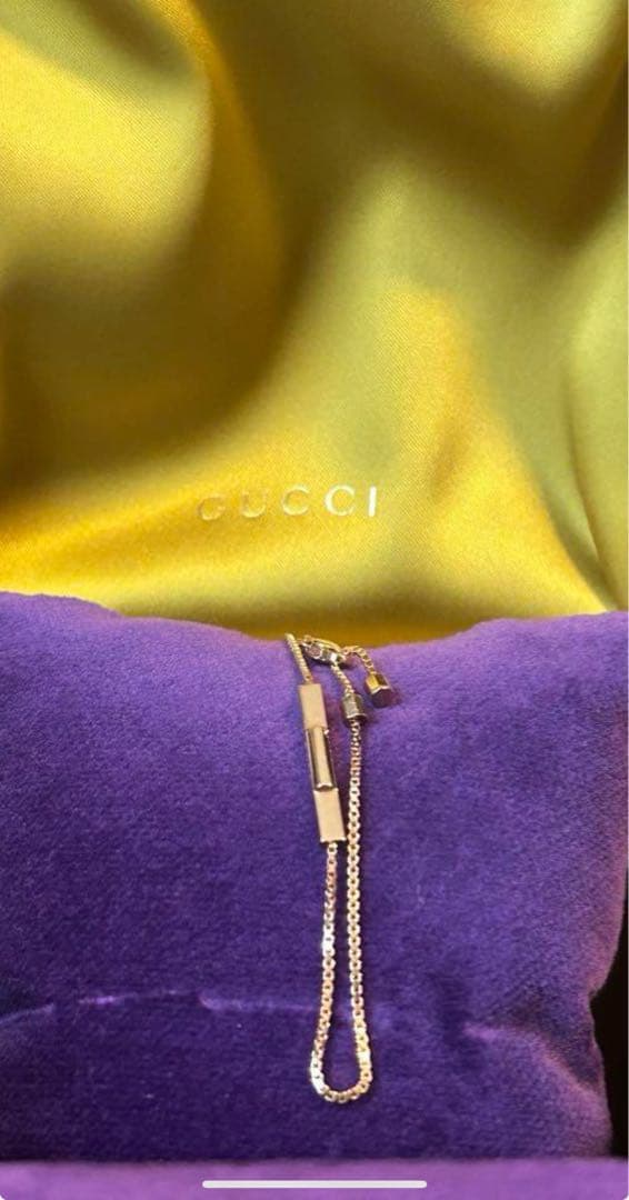 〔GUCCI LINK TO LOVE〕“GUCCI”バー付き ブレスレット