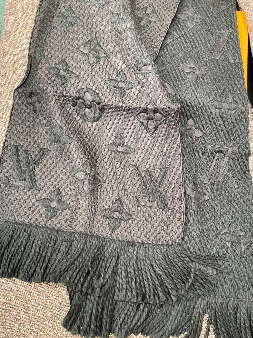 【美品】LOUIS VUITTON モノグラム ウールマフラー ブラック