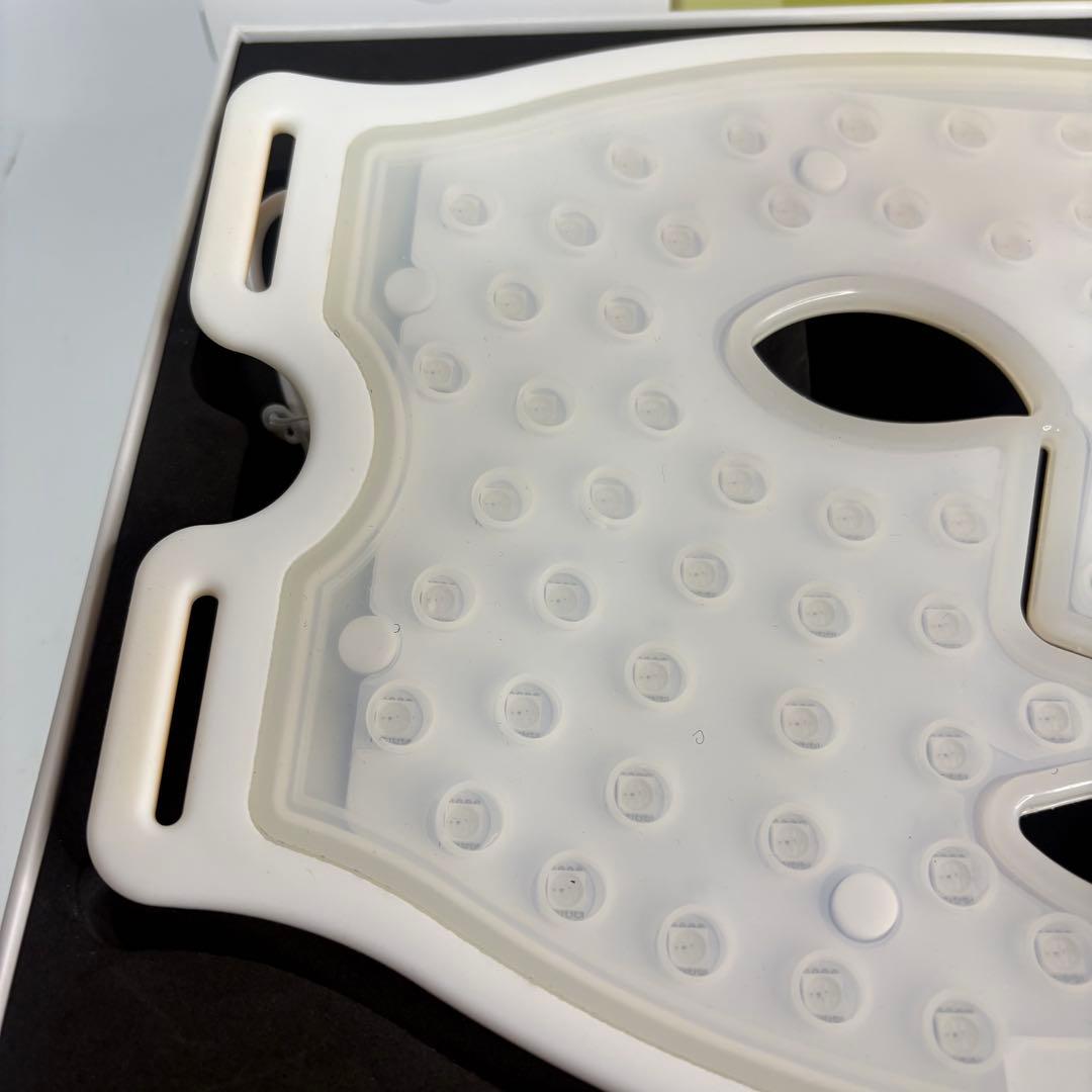 ボディ・フェイスケア CURRENTBODY skin 4-IN-1 LED FACE MASK