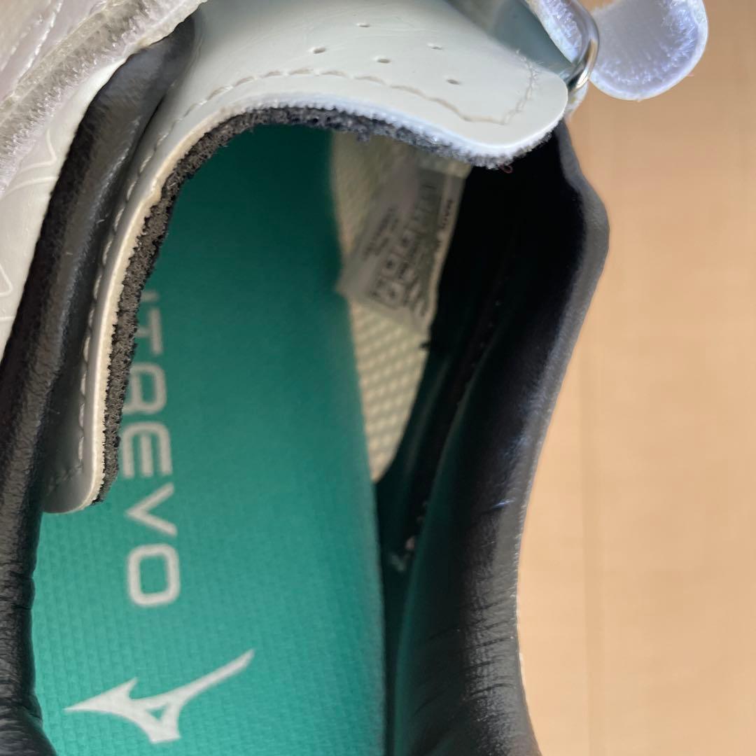 Mizuno ライトレボ　ワイド　ホワイト スパイク