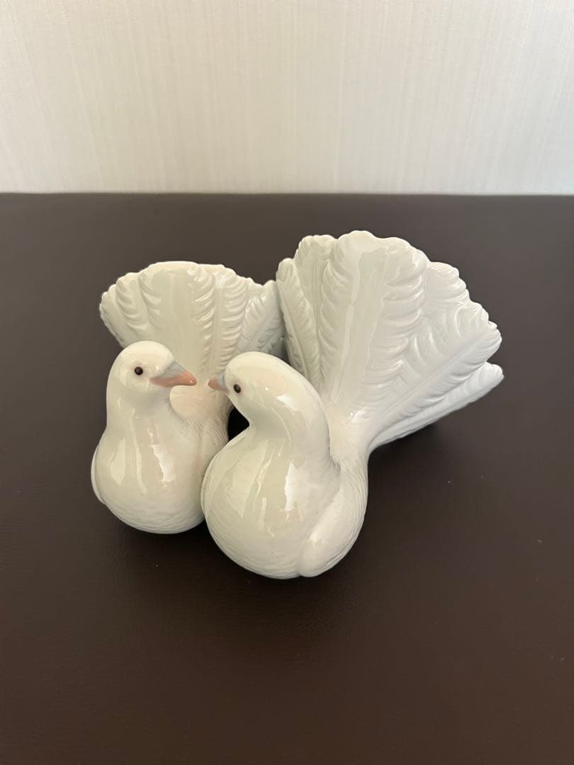 リヤドロ　鳩　(オリジナルボックス付き)