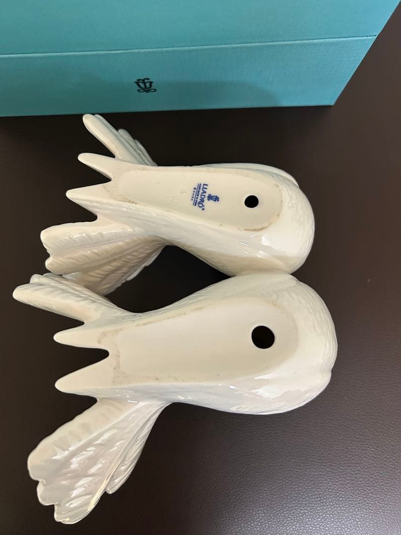 リヤドロ　鳩　(オリジナルボックス付き)