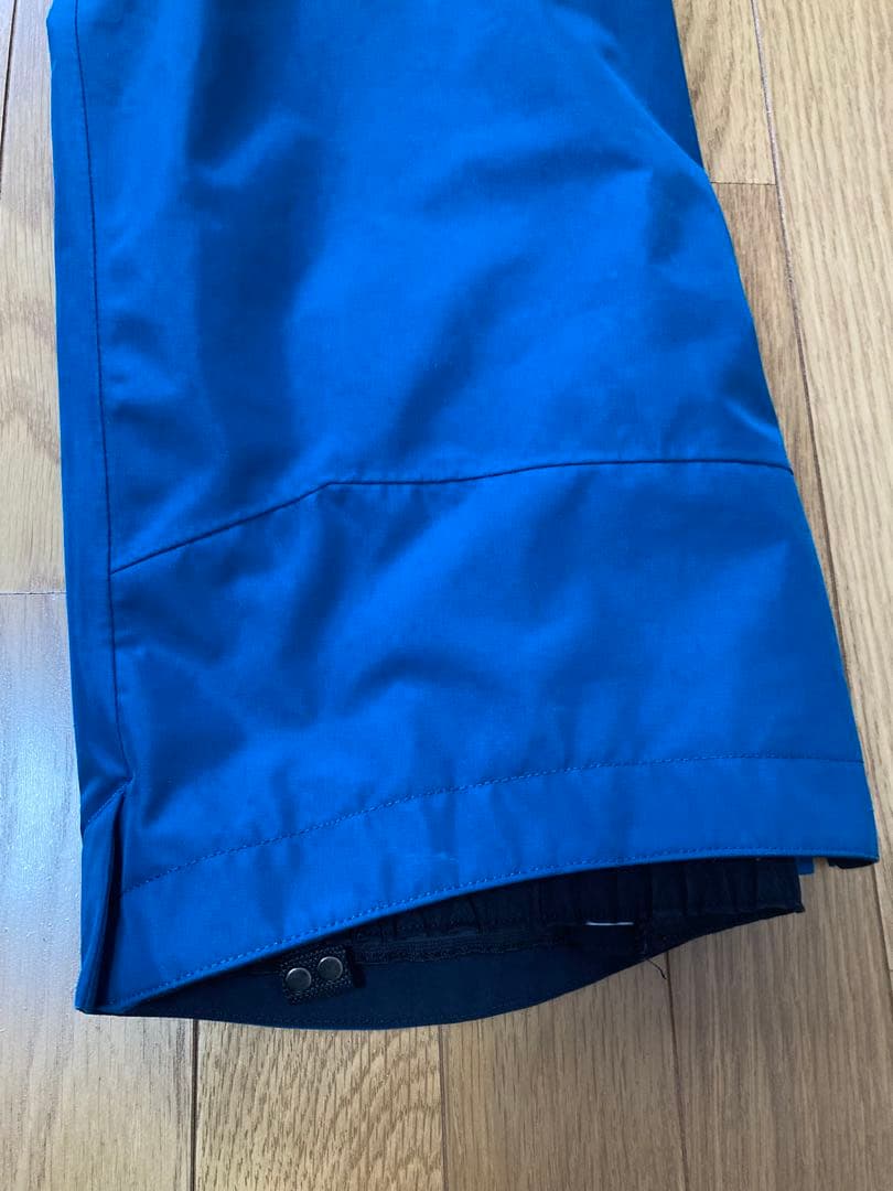 241 スノーボードウエア　GORE-TEX 上下セット