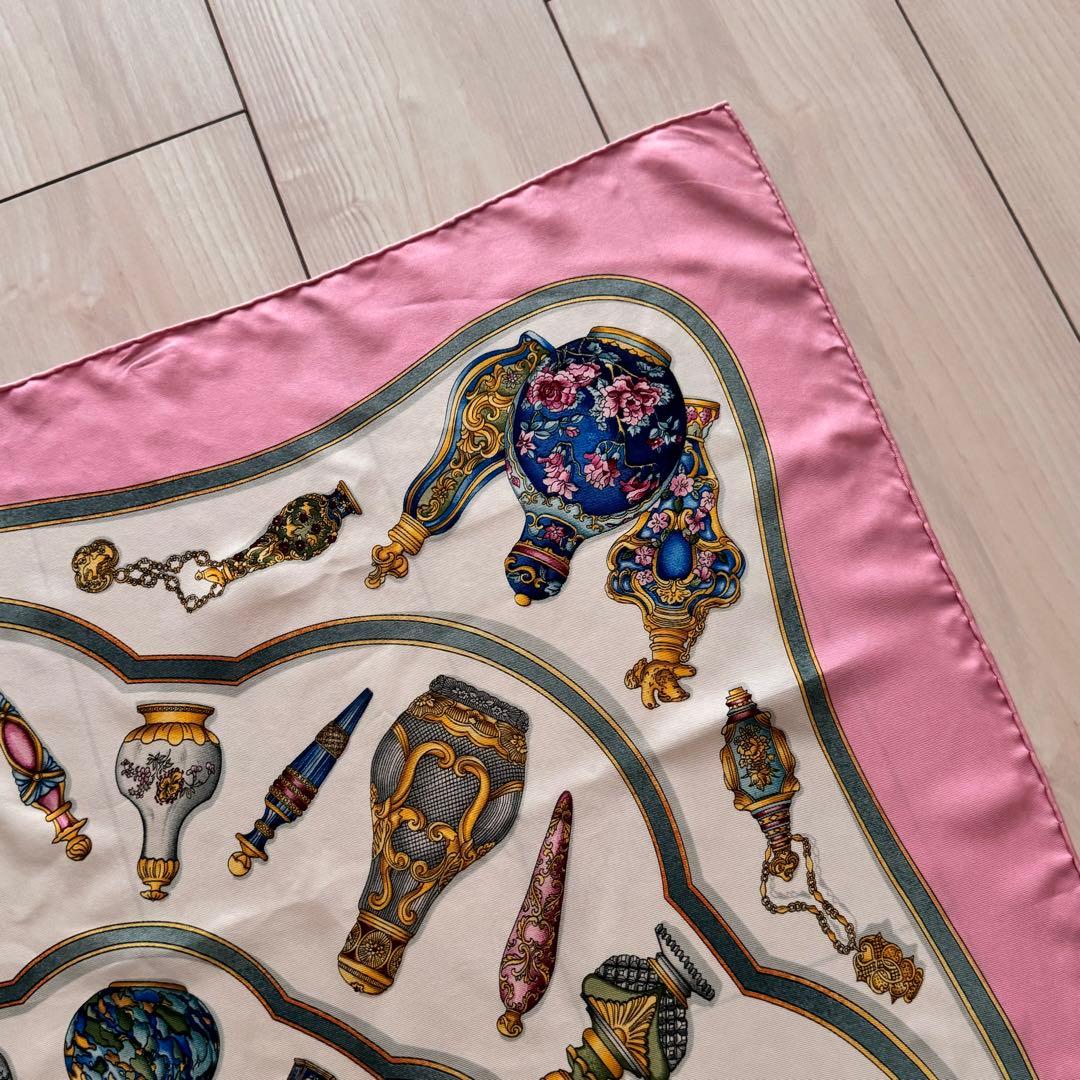 エルメス　香水瓶　スカーフ　大判　ピンク