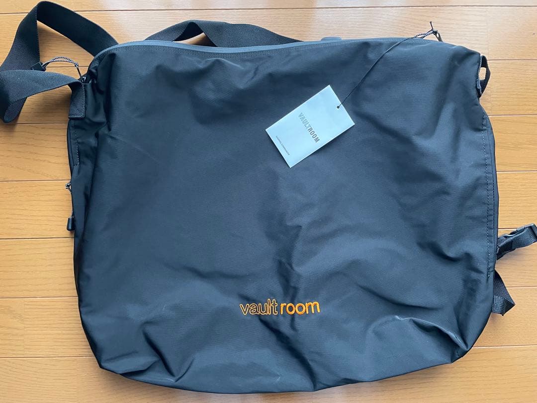 バッグ DEVICE SHOULDER BAG