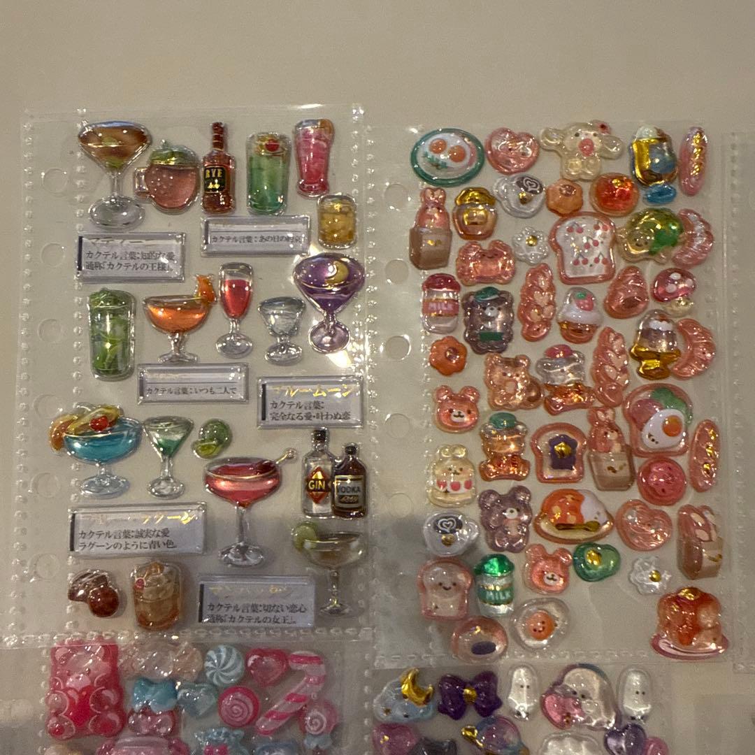 シール帳完成品　ボンドロサンリオ　ディズニー