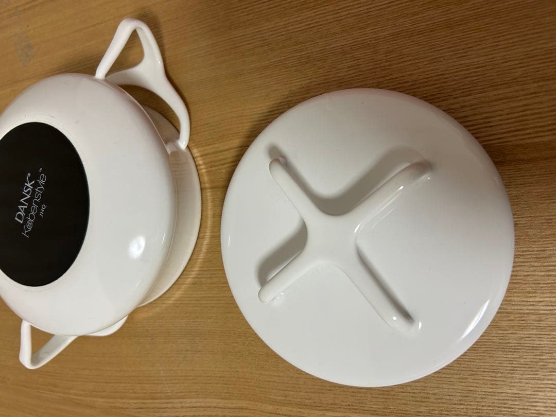 ダンスク　ホーロー　両手鍋、片手鍋のセット　　ホワイト