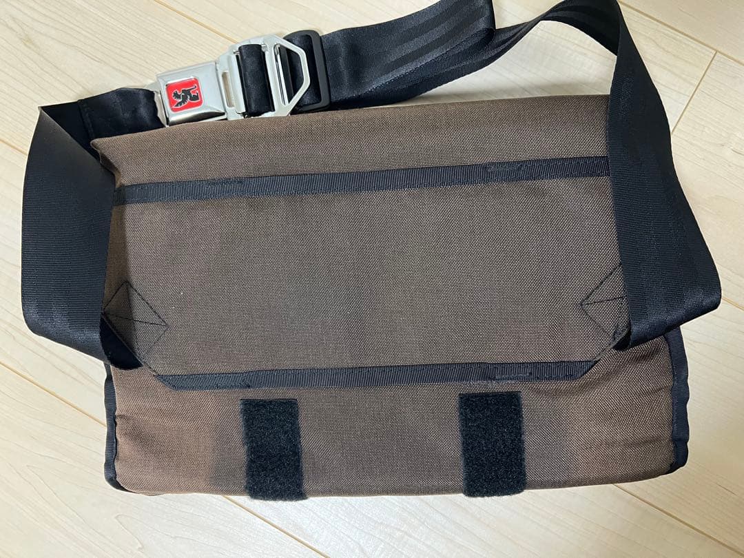 Chrome メッセンジャー バッグ　防水