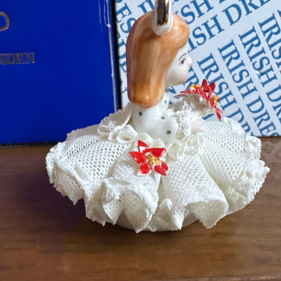 【100体限定】アイリッシュドレスデン　ハローキティ2016／ミスポインセチア