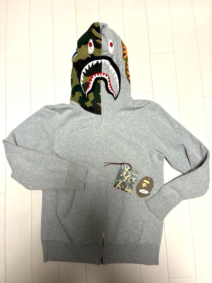 A Bathing Ape シャークフード パーカー グレー Mサイズ タグ付き