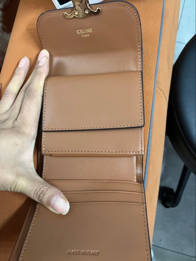 セリーヌトリオン　レザー　三つ折り財布