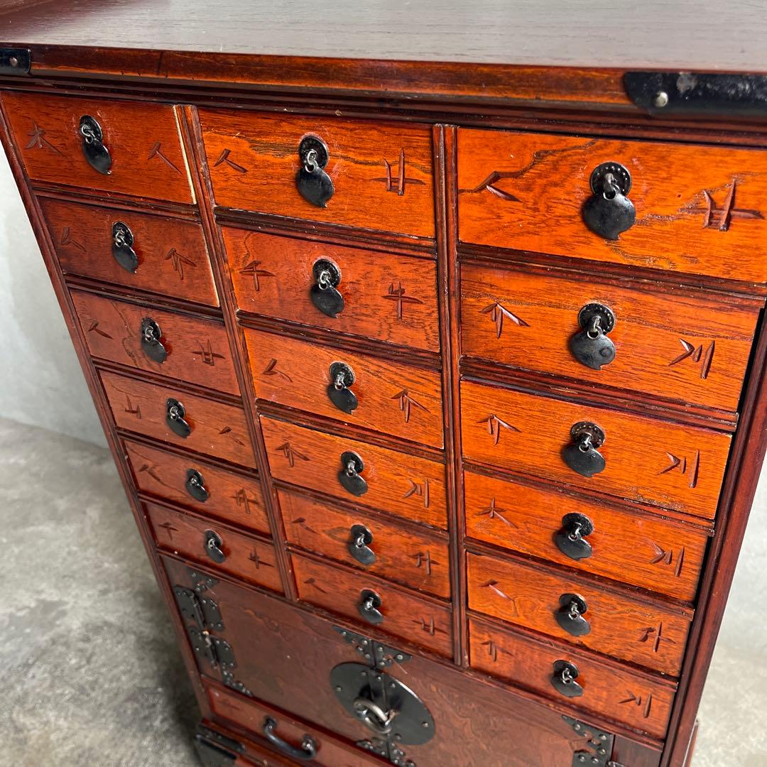 李朝家具　朝鮮家具　薬箪笥　ヤクジャン