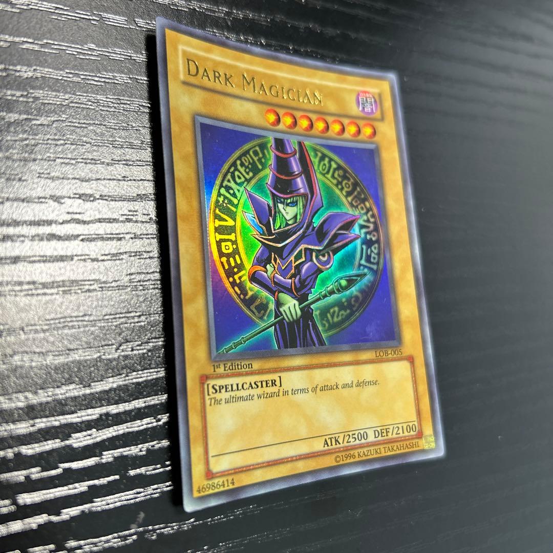 遊戯王カード ブラックマジシャン英語版 1st Edition ウルトラレア