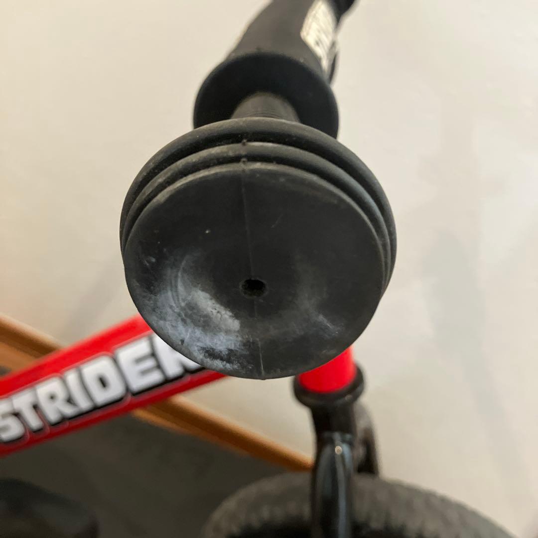 STRIDER スポーツ　12インチ 赤　ロッキングベース付き（一部部品無し）