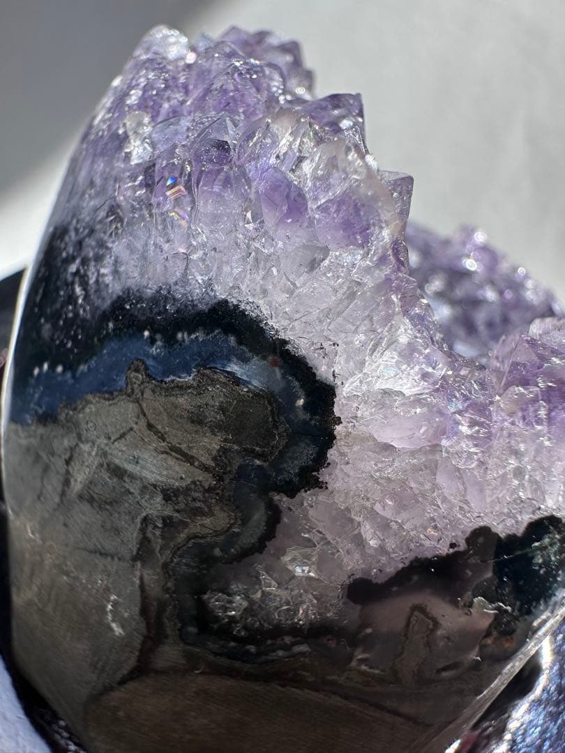 【天然石】アメジスト クラスター アメジストドーム 台座付 浄化 置物 672g