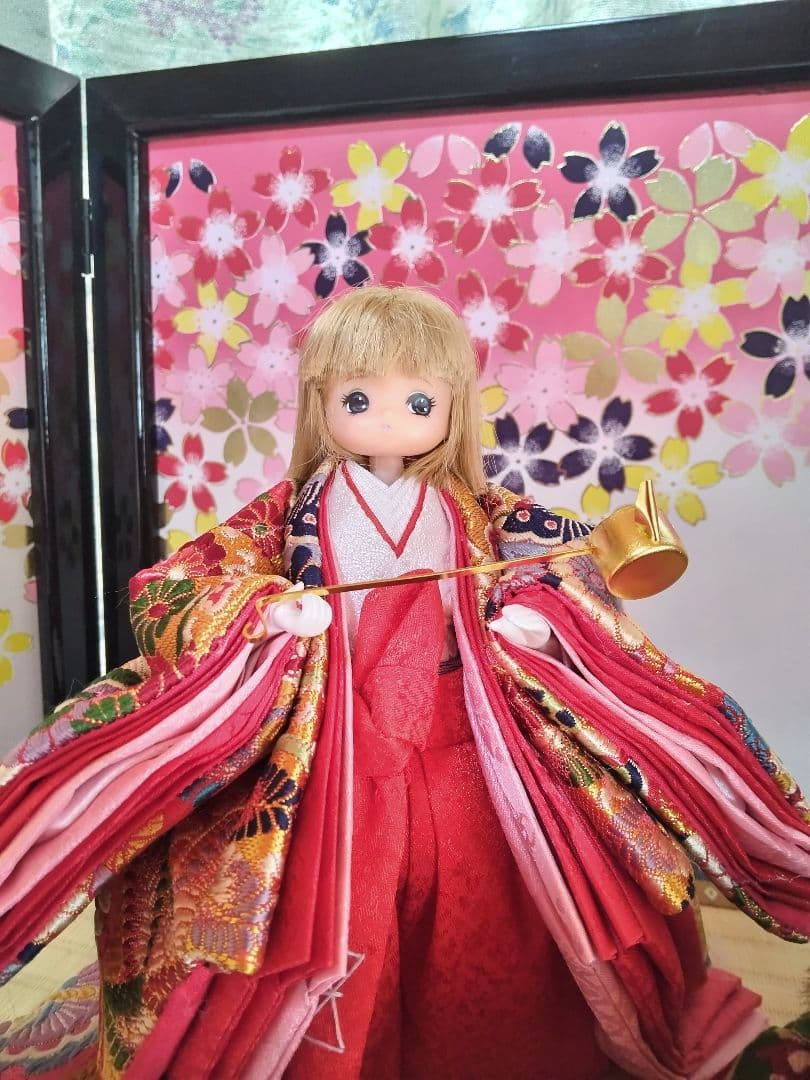 リカちゃん　雛人形 ② 親王と三人官女（リメイク品）