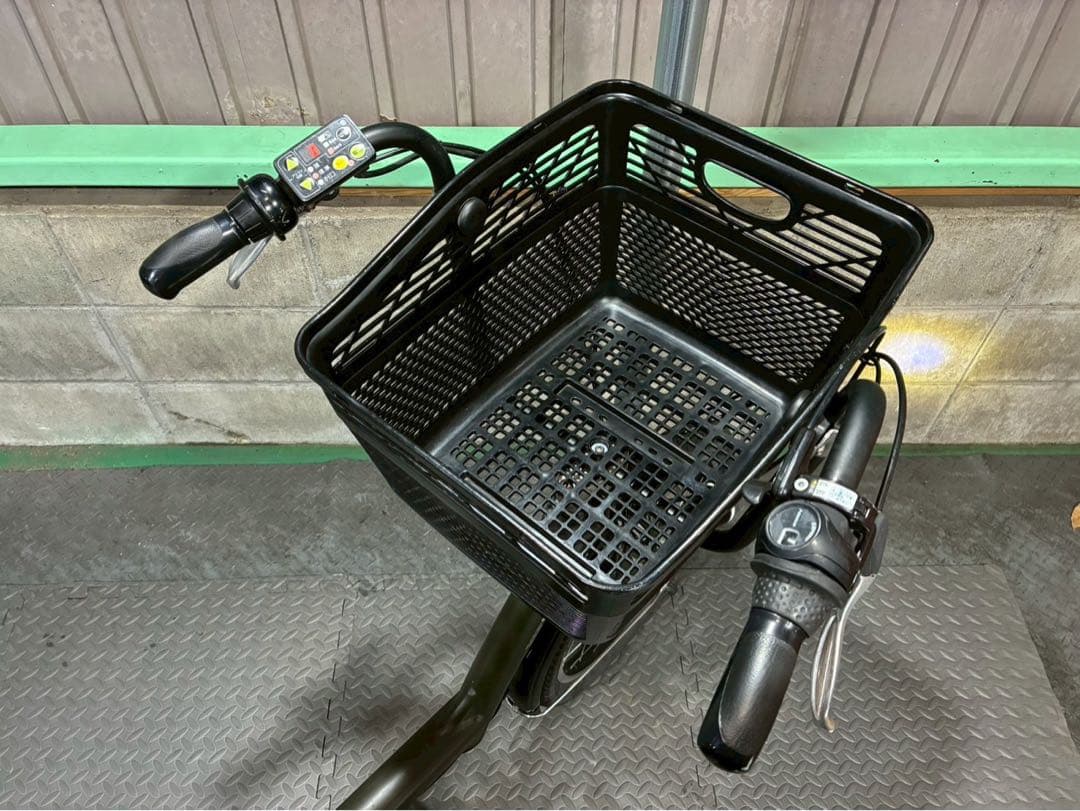 №8688 電動自転車　ブリヂストン　アンジェリーノ　20インチ カーキ