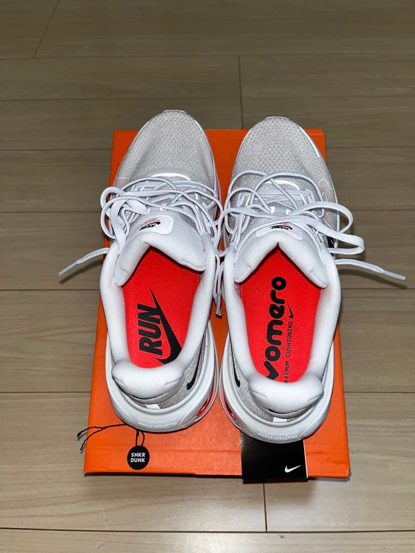 靴 Nike Vomero Premium White/Bright Crimson