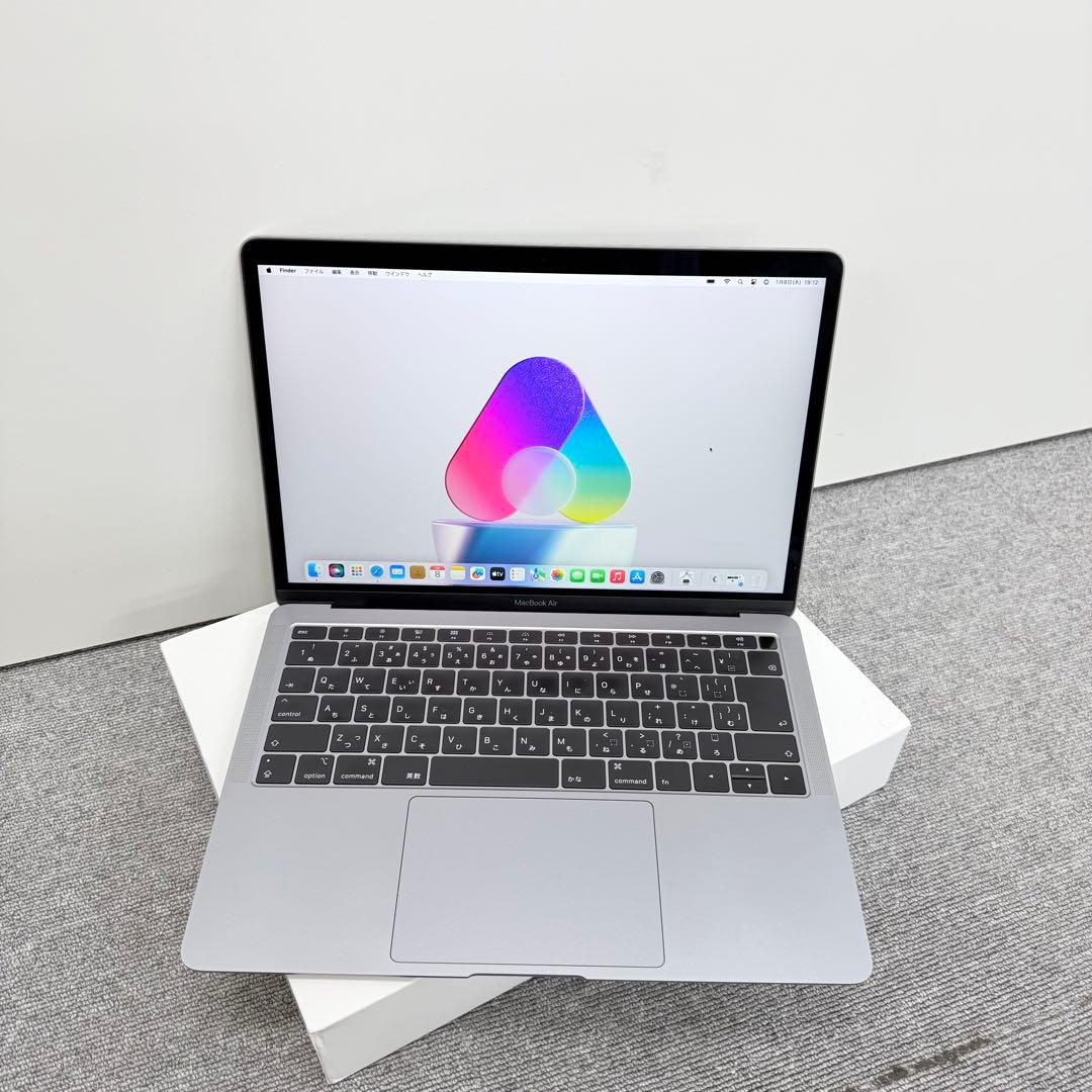 Macbook Air 2018 13 イン 8GB/256GB スペースグレイ