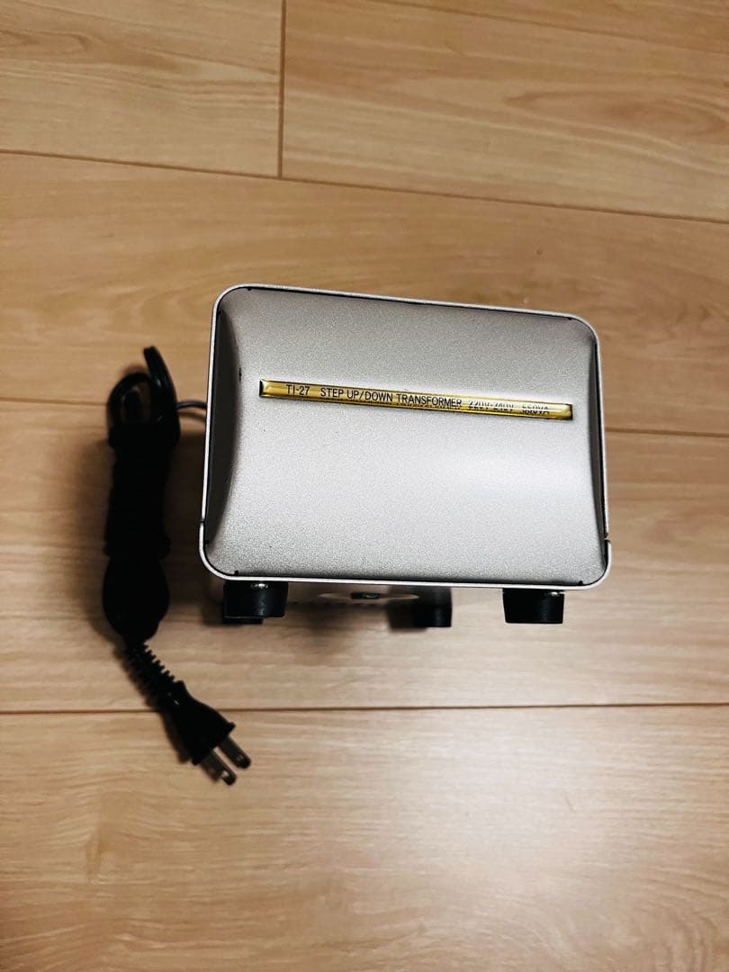 変圧器 100V/230V 1500W 昇圧・降圧　海外赴任の方向け