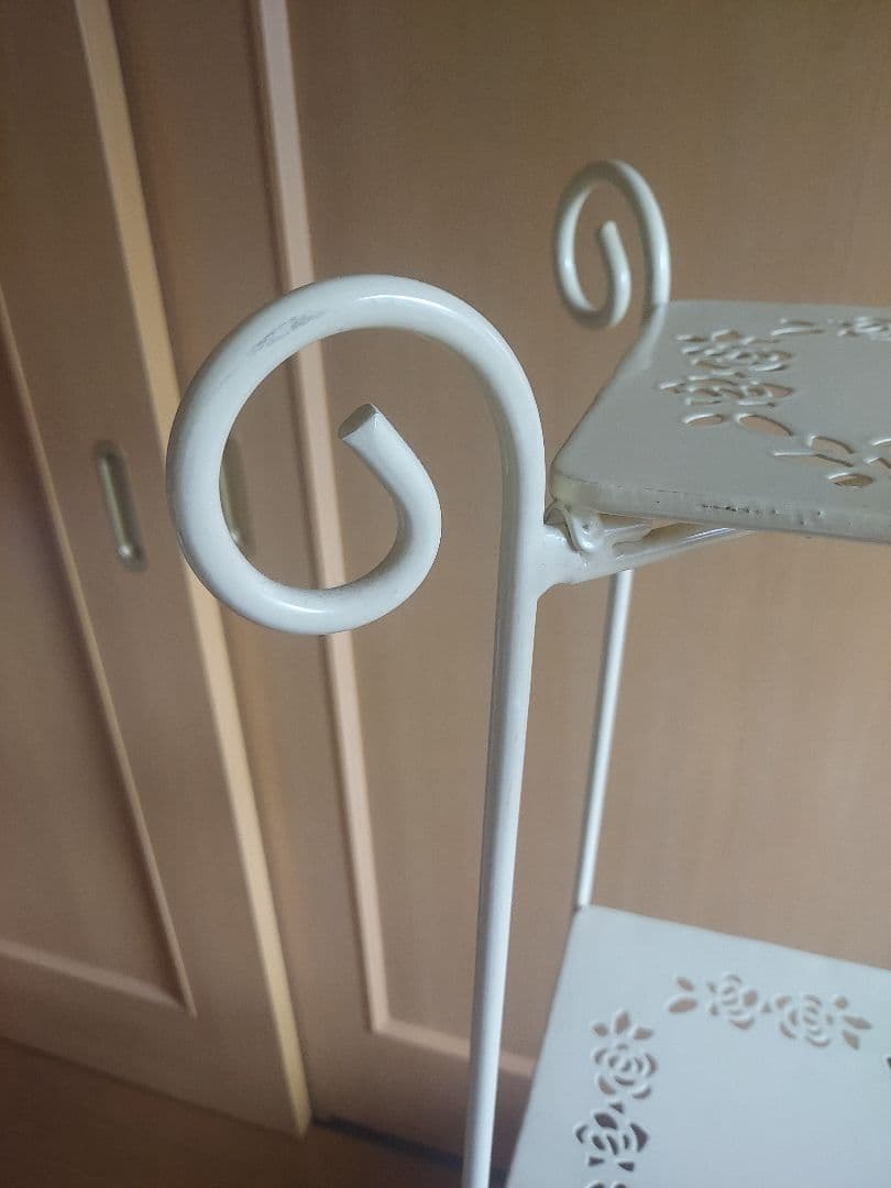 カントリー雑貨、フレンチカントリー雑貨、イマン、アイアン４段ラック