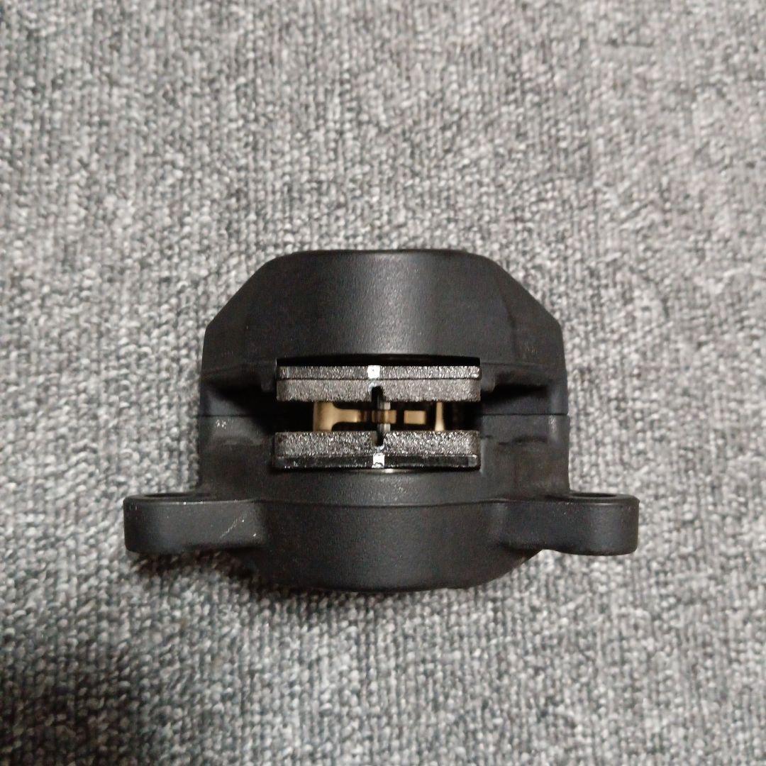 ブレンボ 2ピストンキャリパー ブラック 2POT・　84mm
