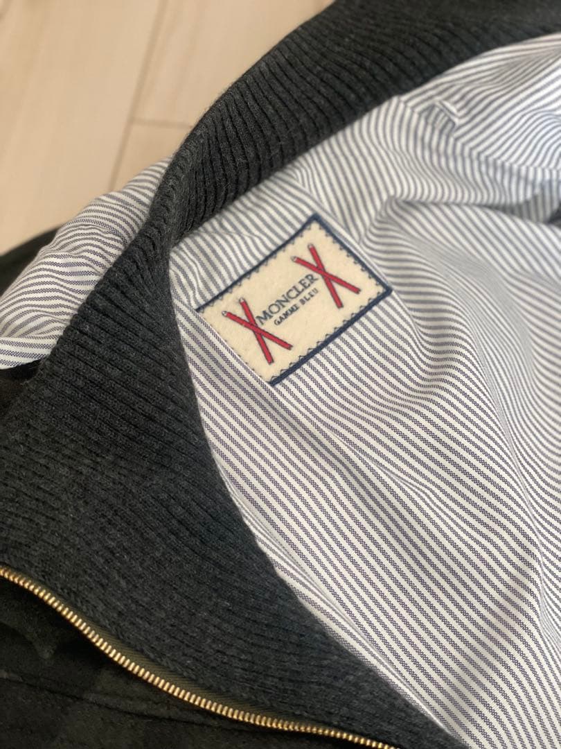 モンクレールガムブルー カモフラ柄ダウンジャケット　コート